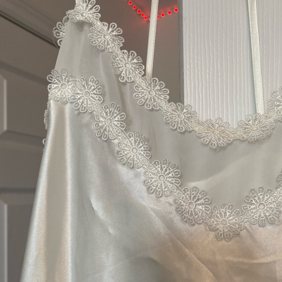 Night Slip - Picture 2 of 4